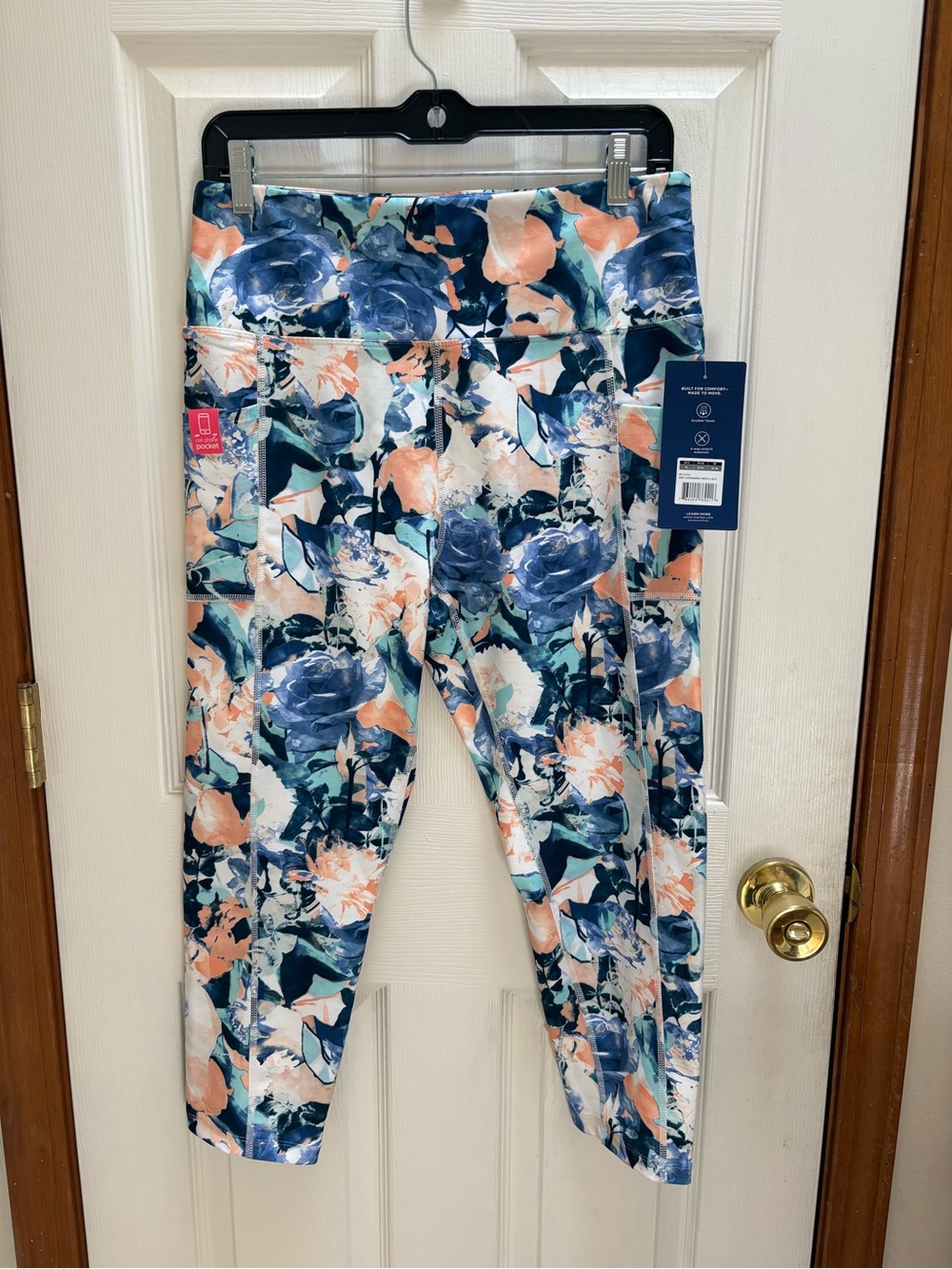 Marika Floral Capri Leggings in Navy, Peach & Mint